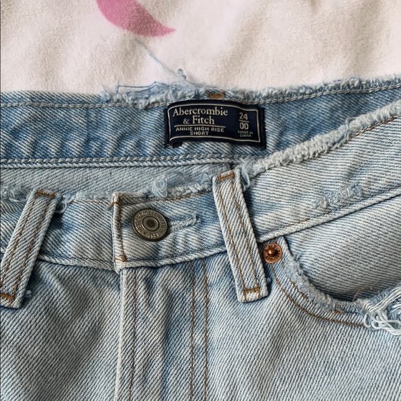 Abercrombie & Fitch Annie High Rise Denim Frayed Hem Women's Shorts - Picture 3 of 3